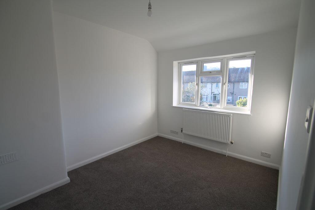 Rowdowns Road, Dagenham